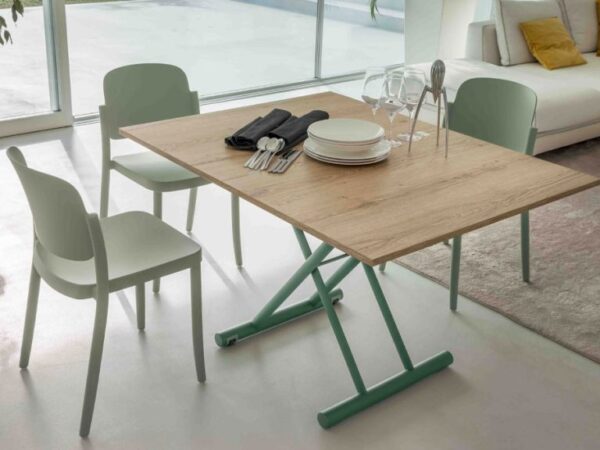 Amelie transforming table